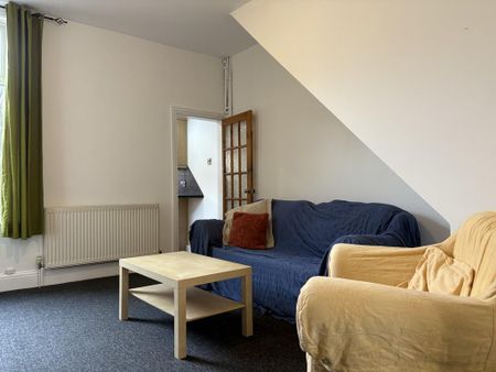 2 bedroom terraced house to rent - Photo 3