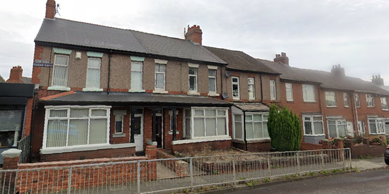 1 bedroom in a house share to rent - Photo 3