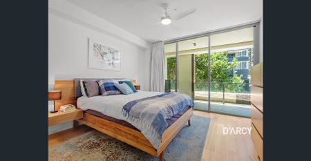 Inner-City Living with Extra Style and Space - Photo 5