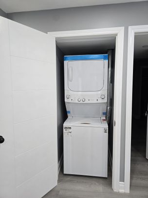 For Lease - 306 Bessborough Drive, Milton, Ontario - Photo 1