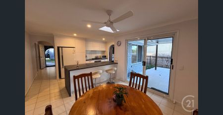 Coastal Family Home in Peregian Beach - Option of 4 Bed, 3 Bath OR 3 Bed, 2 Bath - 6 Month Lease - Photo 2