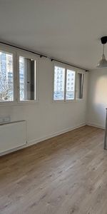 Location Appartement 1 pièce 25m² BORDEAUX 33300 - Photo 4