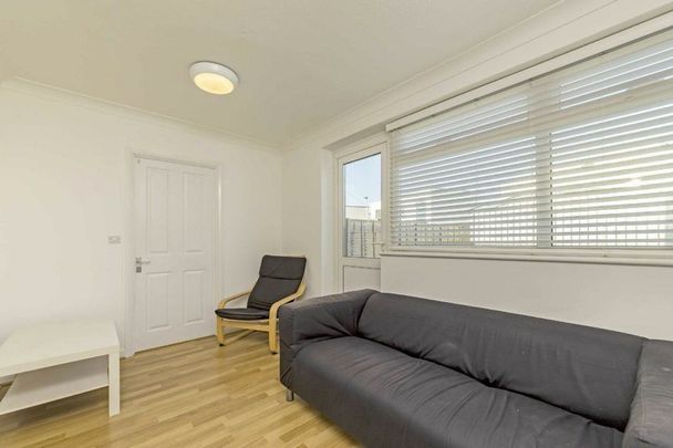 Douglas Road, Kingston Upon Thames, KT1 - Photo 1