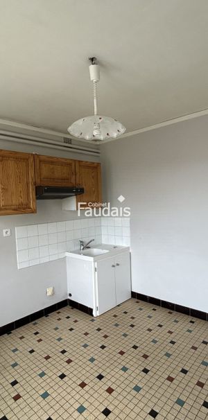 Location Appartement 2 pièces 31m² CONDE SUR VIRE 50890 - Photo 1