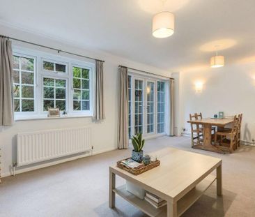 3 bedroom terraced house to rent - Photo 4