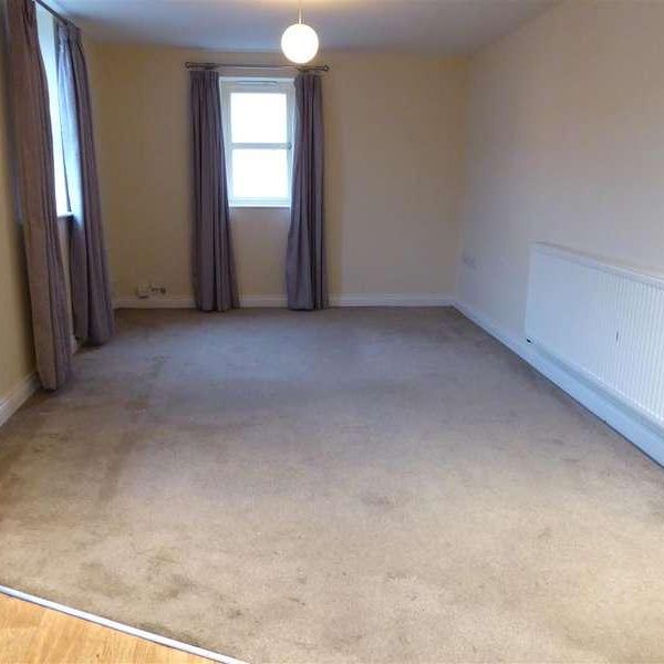 Keighley Road, Silsden, BD20 - Photo 1