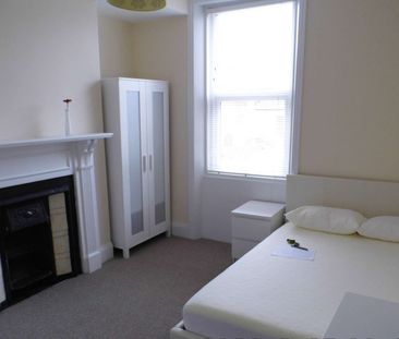 Cardigan Terrace Unit 5 - Photo 3