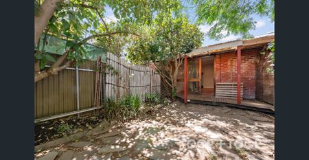 Prime Parkside Location - Photo 3