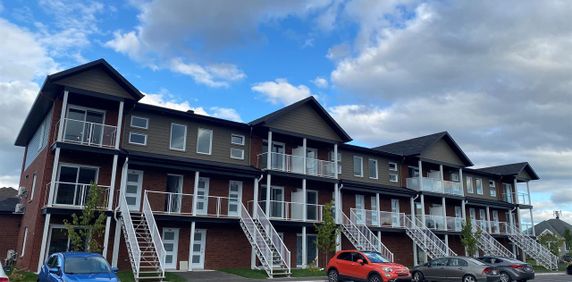 331 Chemin De La Savane (Gatineau) Appartement 2 Chambres Spacieux - Photo 2