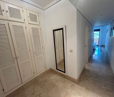 Piso de alquiler en Ribera del Paraiso, 5, Puerto de Sotogrande - L... - Photo 2