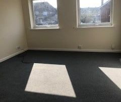 1 Bed Flat, Poole Road, SO19 - Photo 3