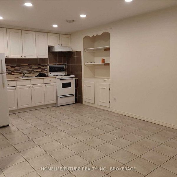 For Lease - 10 Alderwood Street Unit# (Bsmt), Whitchurch-Stouffville, Ontario - Photo 1