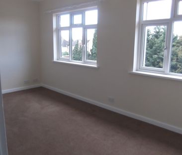 2 bedroom Flat - Farringdon House, Hatfield - Photo 3