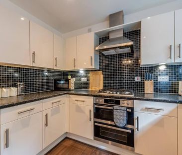 5 bedroom detached house to rent - Photo 5