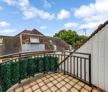 3 bedroom flat to rent - Photo 5