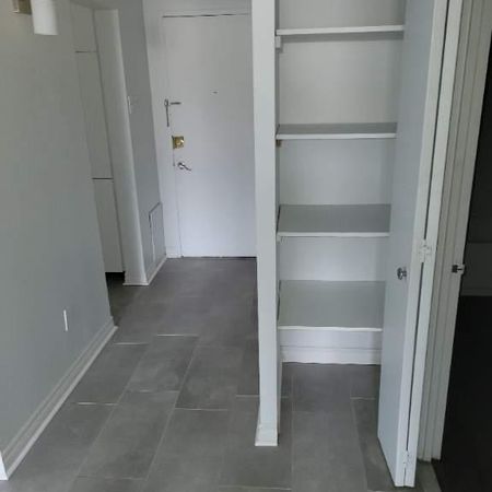 Très Bel Appartement 4 1/2 DDO à Louer - Boulevard des Sources - Photo 3