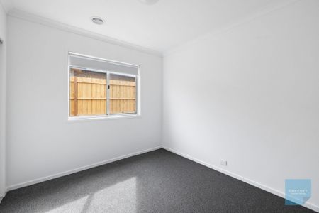 THREE BEDROOM HOME - Photo 4