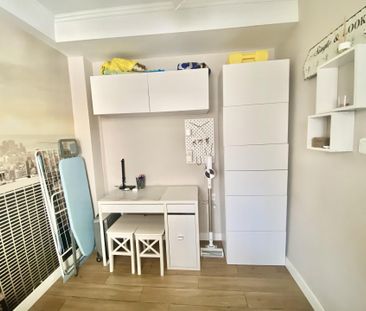 Piso de alquiler en Carrer de Maximilia Thous, 73, Sector V - Photo 1