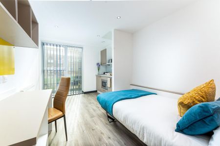 Studio to rent - Photo 3