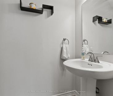 For Lease - 2302 Watercolours Way, Barrhaven, Ontario - Photo 2