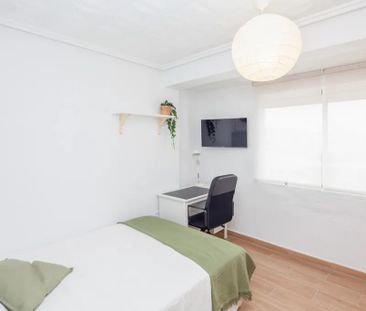 Carrer dEscalante, Valencia, Valencian Community 46011 - Photo 3