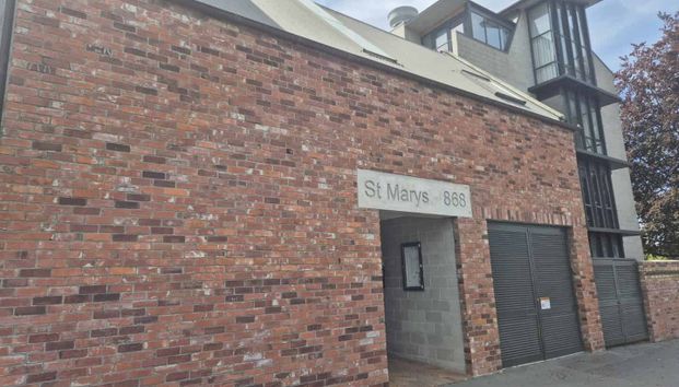 Comfort on Colombo fully furnished 1 bedroom apartment - Photo 1