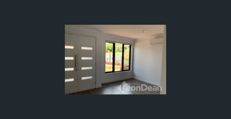 Spacious 4 Bedroom Townhouse in Doncaster East - Photo 3