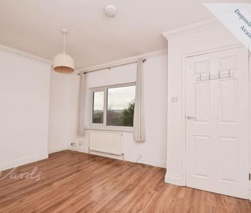 2 bedroom terraced house to rent - Photo 2