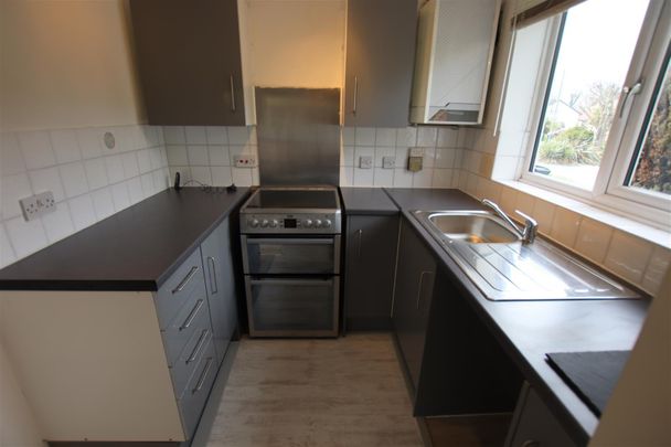 1 bedroom End Terraced to let - Photo 1