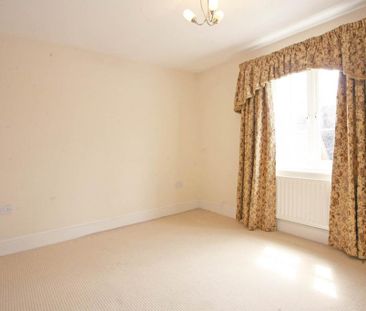 5 bedroom detached house to rent - Photo 3