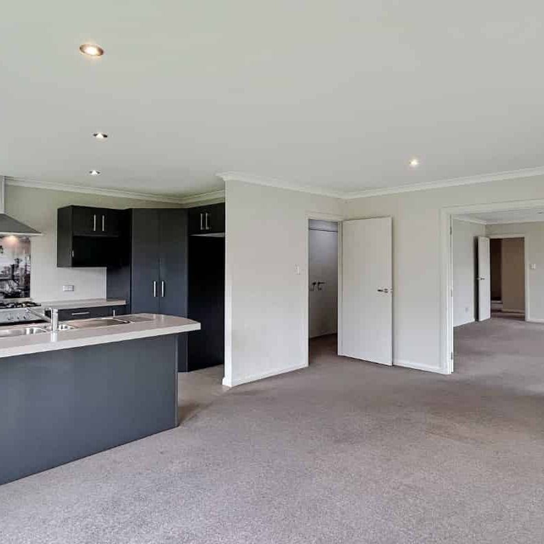 ASHHURST - 4 BEDROOMS - Photo 1