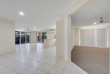 Well Presented 4 Bedroom Home - Photo 2