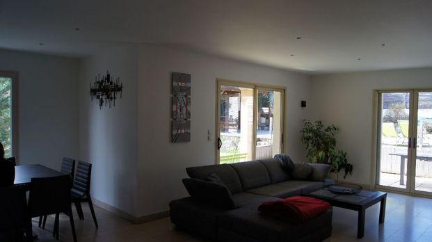 Location Maison 5 pièces 148m² STE FOY LES LYON 69110 - Photo 1