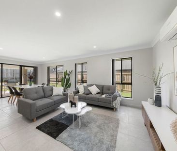 24 Warbler Avenue, Aberglasslyn NSW 2320 - House For Rent | Domain - Photo 5