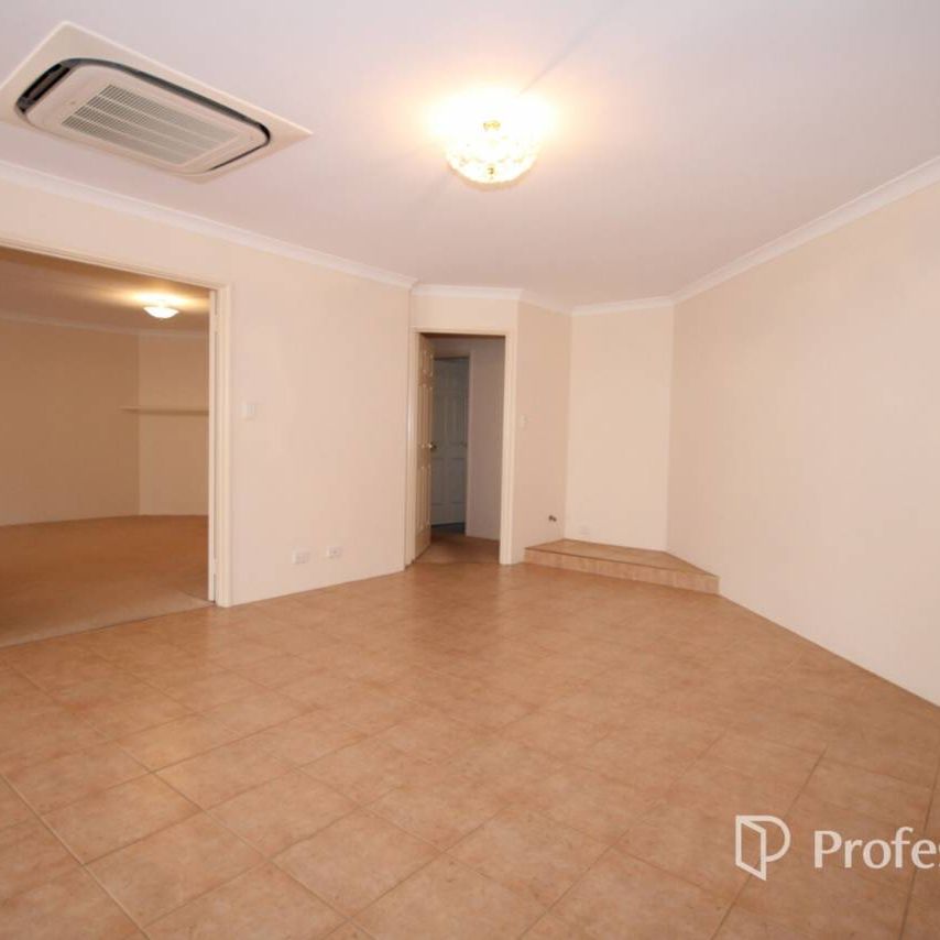 Prestige Family Home - Prime Australind Location - Photo 1