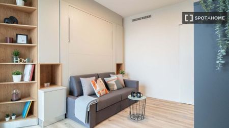 milan, Lombardy 20125 - Photo 3