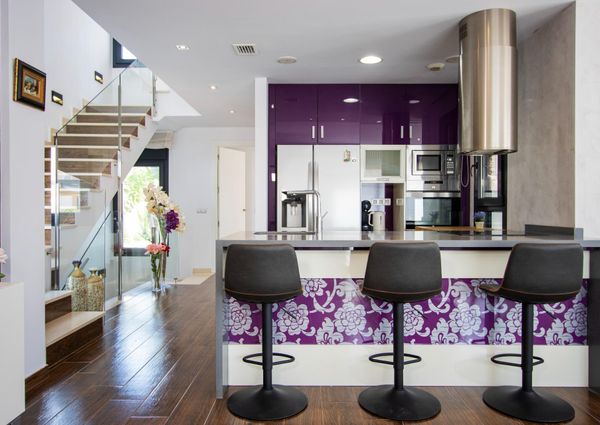 REF.7729 — Luxury Villa with Private Pool 500 Metres from the Sea