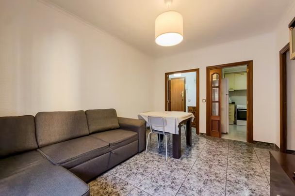 Carrer de Viladecans, Barcelona, Catalonia 08014 - Foto 1