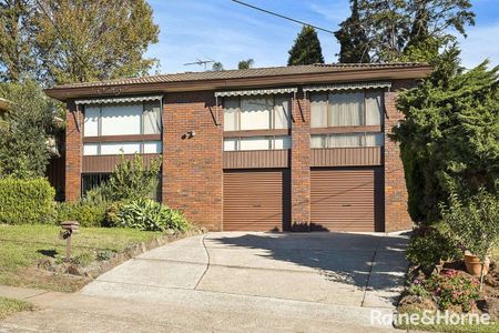 Spacious Family Home in Winston Hills - Photo 5