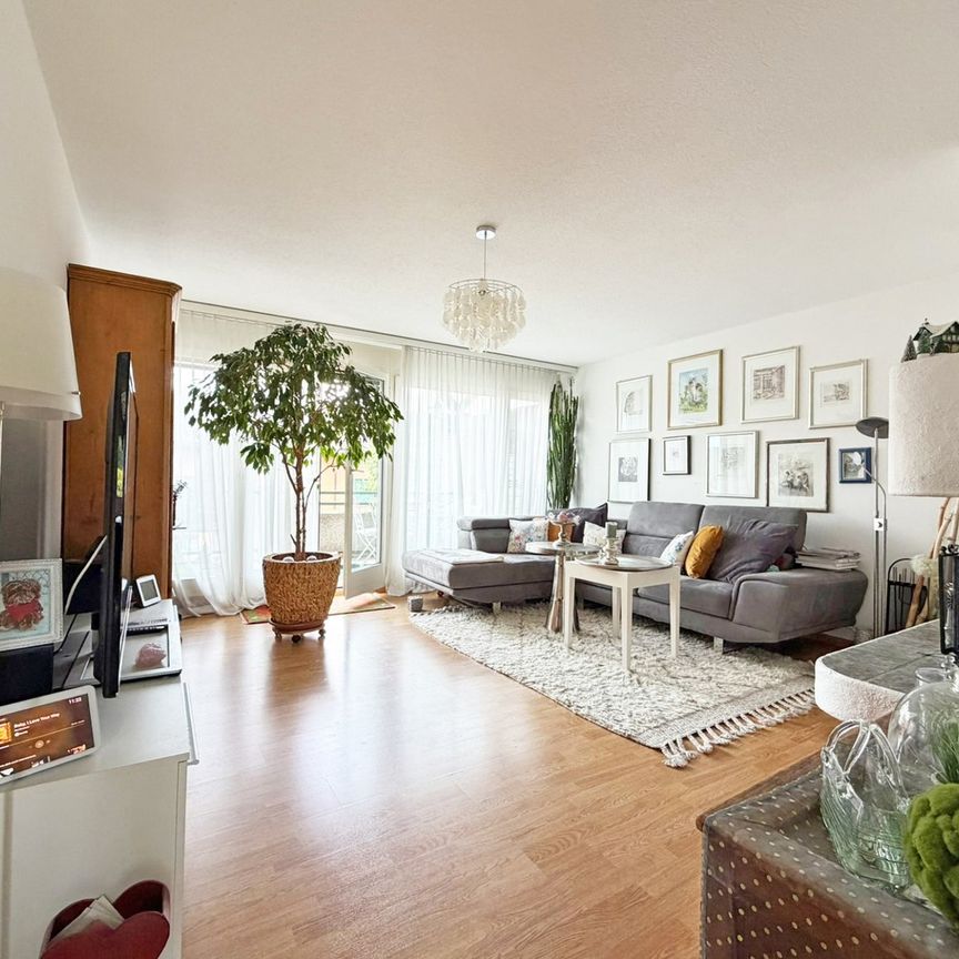 3.5 Zimmer Wohnung mit Cheminée und eigener Waschturm - Photo 1
