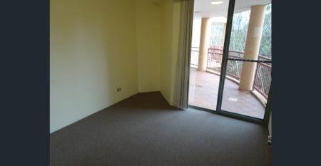 ***Modern 3 Bright & Sunny Bedrooms With Open View*** - Photo 3