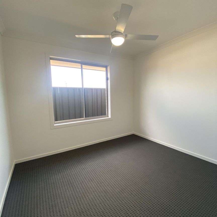 4 Bedroom Family Home - Photo 1