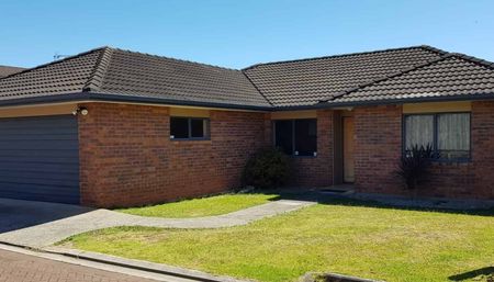 3 BDR House For Rent - Photo 2