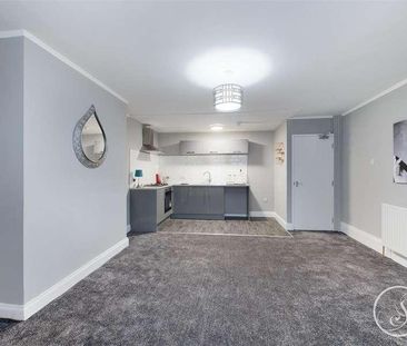 Cross Green Lane, Halton, Leeds, LS15 - Photo 1