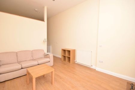 Studio to rent - Photo 2