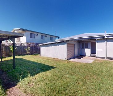 Three Renovated Units: Modern one-bedroom living at 375 Lakes Creek Road, Koongal! - Photo 1