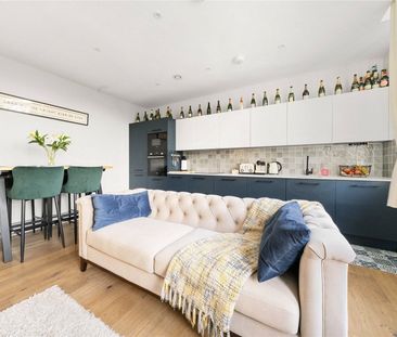 Littleworth Road, Esher, Surrey, KT10 flat to rent - Photo 2