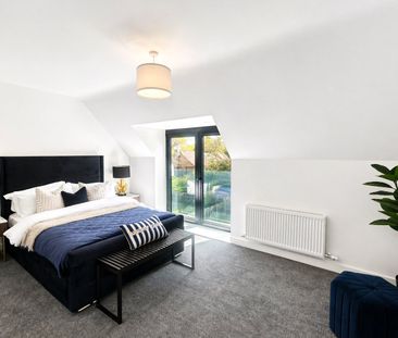 Farnborough, Hampshire, GU14 - Photo 5