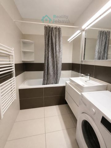 Pronájem bytu 3+kk 80 m2 - Fotografie 4