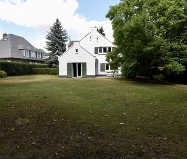 Villa te huur in Overijse voor € 2.200 met 5 slaapkamers - Photo 2